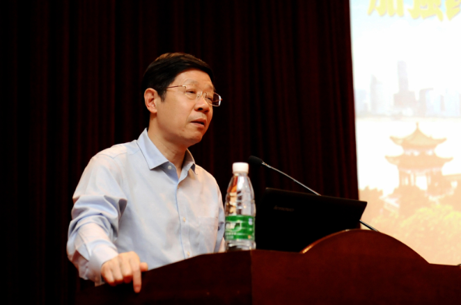 1495700672575044121.png 江西省启动会程晓曙院长讲课.png